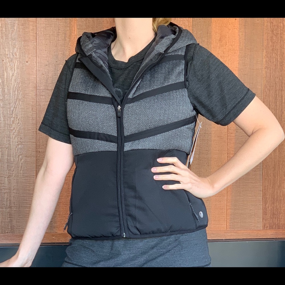 MPG athleisure puffer vest. Never worn.